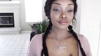 primadonnaxxx stoned shows her charms