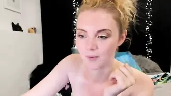 Haylee loves sweet and sexy took off her pink panties