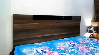 krisi_kiss naughty ladies and masturbating pussy