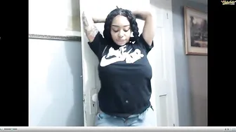 Creamyexotica naughty  girl  fucks pussy