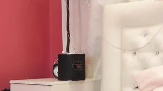 hollyextra hot doll nipples deeply pussy