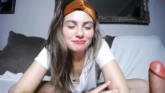 littlestleobaby gorgeous chick sucks cock and gets fucked