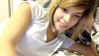 annais charming slut demonstrates her ardent body.