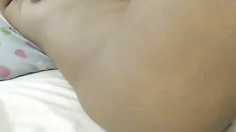 little_asian_slut impressive pussy finger massages pussy