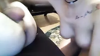 couplehardsex fucking hotties plant fingers in pussy