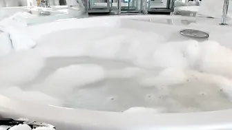 naughtyelle amazing bitch fucks wet cunt