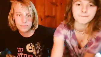 nami3neko shy girl gently masturbates her shaved cunt