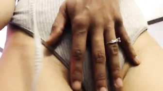 quinnlive enchanting young lady exposes hanging breasts