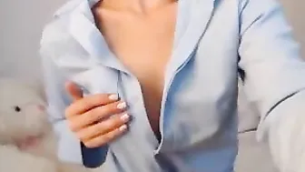 lil_kichi slutty ladies lick pussy