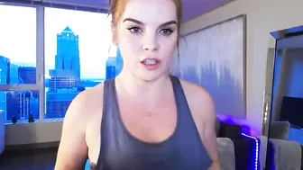 ivygrace busty cockroach dancing striptease