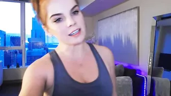 ivygrace busty cockroach dancing striptease