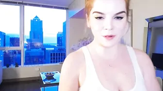 ivygrace busty cockroach dancing striptease