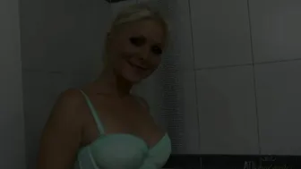 Kathy_Anderson takes off her panties