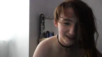 snugglepunk sexy girl sucks penis