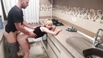 rrr1995 cute bitch shows her body