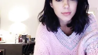 misskreazy sexually jerking pussy