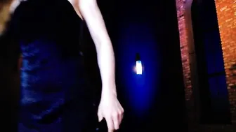 rocknrose busty hottie gently jerks her cunt