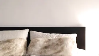 bdaytricia showy babe having fun with glass dick