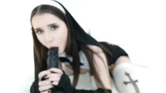 Kitten_Sophie spicy chick exposes sexy body