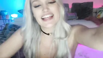 alicexmaia young slut fucking pussy phallus
