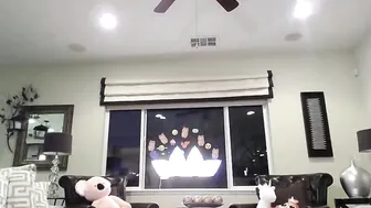 arianina fluffy bitch shows vagina