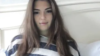 cassie_98 shows boobs