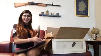Mia Khalifa blonde chick masturbates pussy