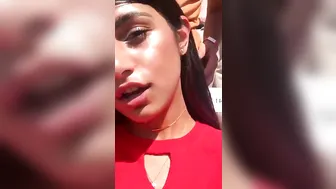 Mia Khalifa dark haired babe digging with sex machine