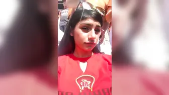 Mia Khalifa dark haired babe digging with sex machine