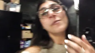 Mia Khalifa gorgeous chick fucks both holes
