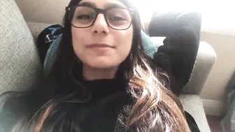 Mia Khalifa cute girl fingering pussy with vibrator