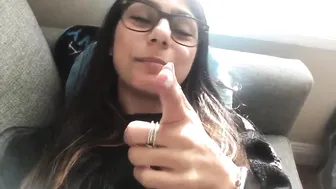 Mia Khalifa cute girl fingering pussy with vibrator