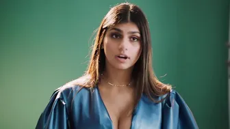 Mia Khalifa charming small shows underwear