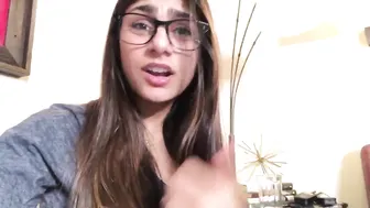 Mia Khalifa recording 4.07.2019