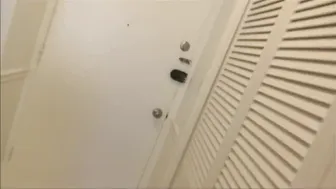 porno tanned brunette gently pulls pussy