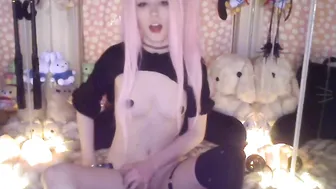 kittysophie hot student furiously masturbating cunt