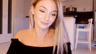 yveline hot bitch caresses shaved cunt