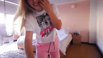 kendalltyler busty mare relish masturbating cunt