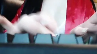 pettylove sweet bitch masturbating