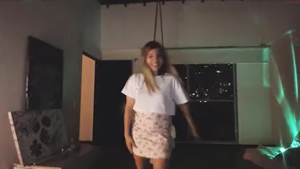 kendalltyler gorgeous lady seduces tight booty