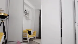 eve naughty lady fingering pussy in nature