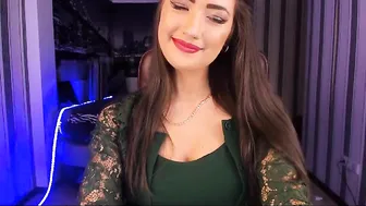 Ju-lia legs apart pulling pussy