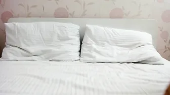 jennylove52 curly slut fucks both slits