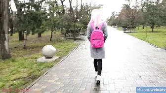 Marcelin Abadir juicy chick fingers her shaved holes