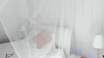 AlexaBlancOh cutie covers her tits with her hand