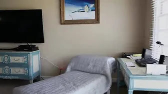 Dillion Harper fat bitch pulls pussy