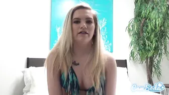 Crystal Mena vicious quill chatting in free chat