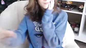 Faeryfawn loves to fondle her sexy body