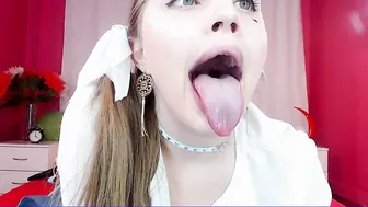 pamelashineebb a cool lady is dancing a striptease slowly