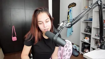 laura_cornett spectacular bitch jerks off juicy pussy
